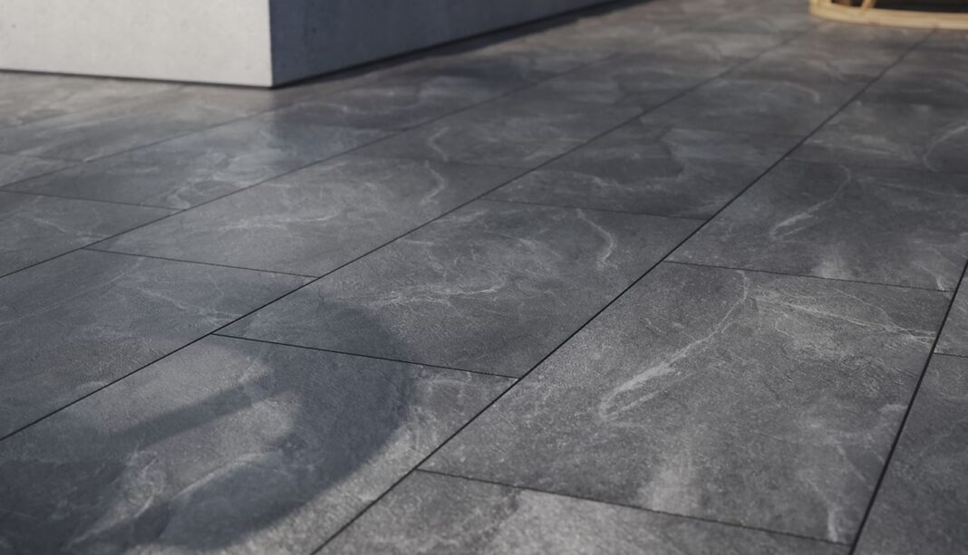 Jakie płytki do kotłowni? Poradnik i najlepszy gres techniczny